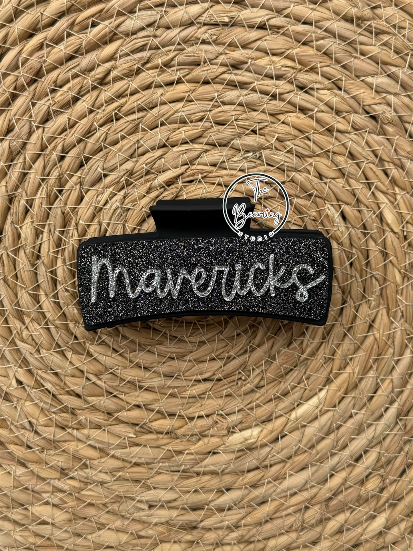 Mavericks Black/Silver Claw Clip